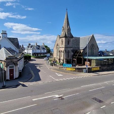 Colin Young Place Nairn Exterior photo